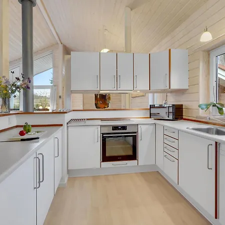 בית נופש Beautiful In Nykobing Sj With Kitchen *